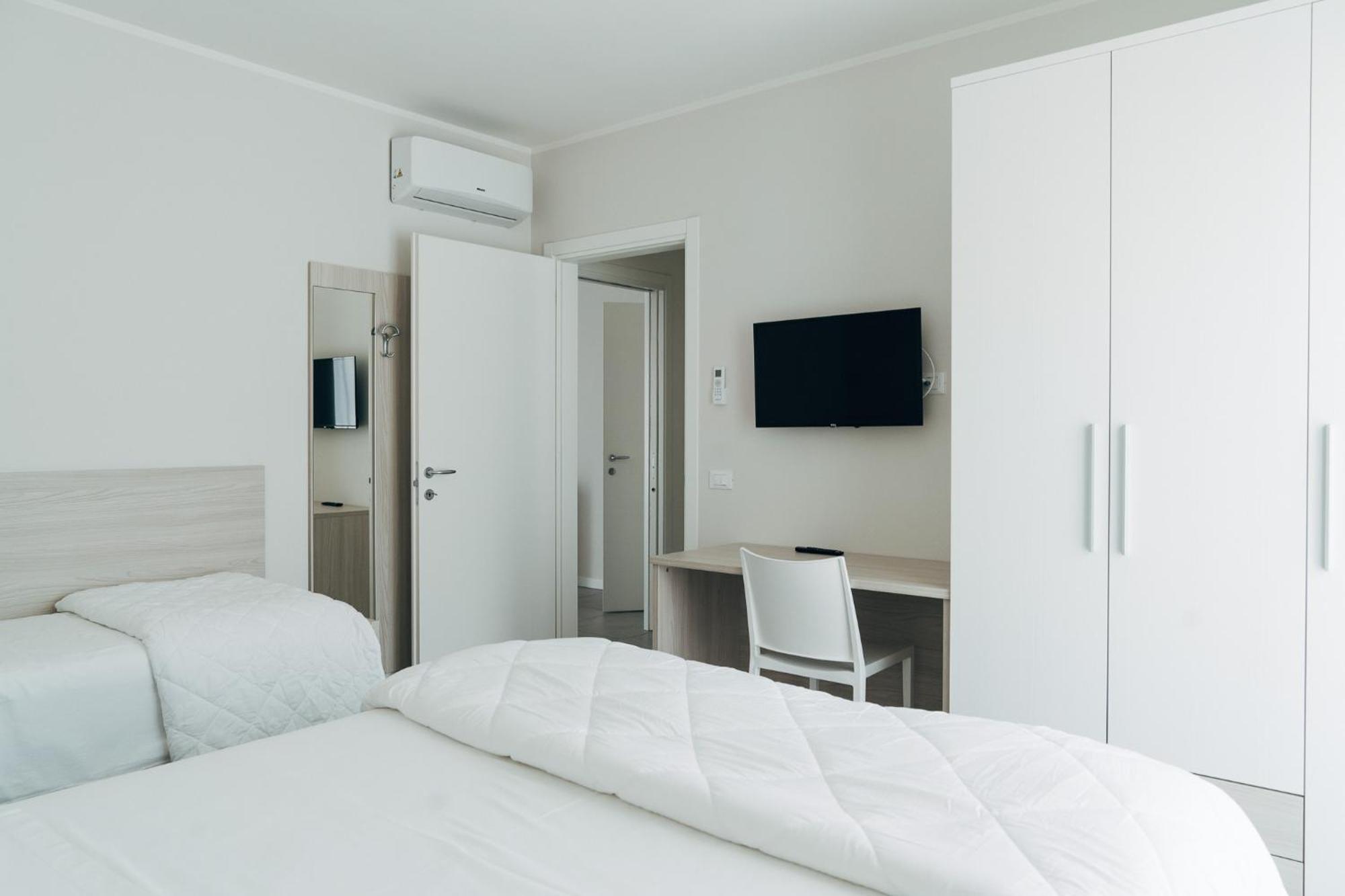 The Prince - Luxury Apartments With Pool Peschiera del Garda Exterior foto
