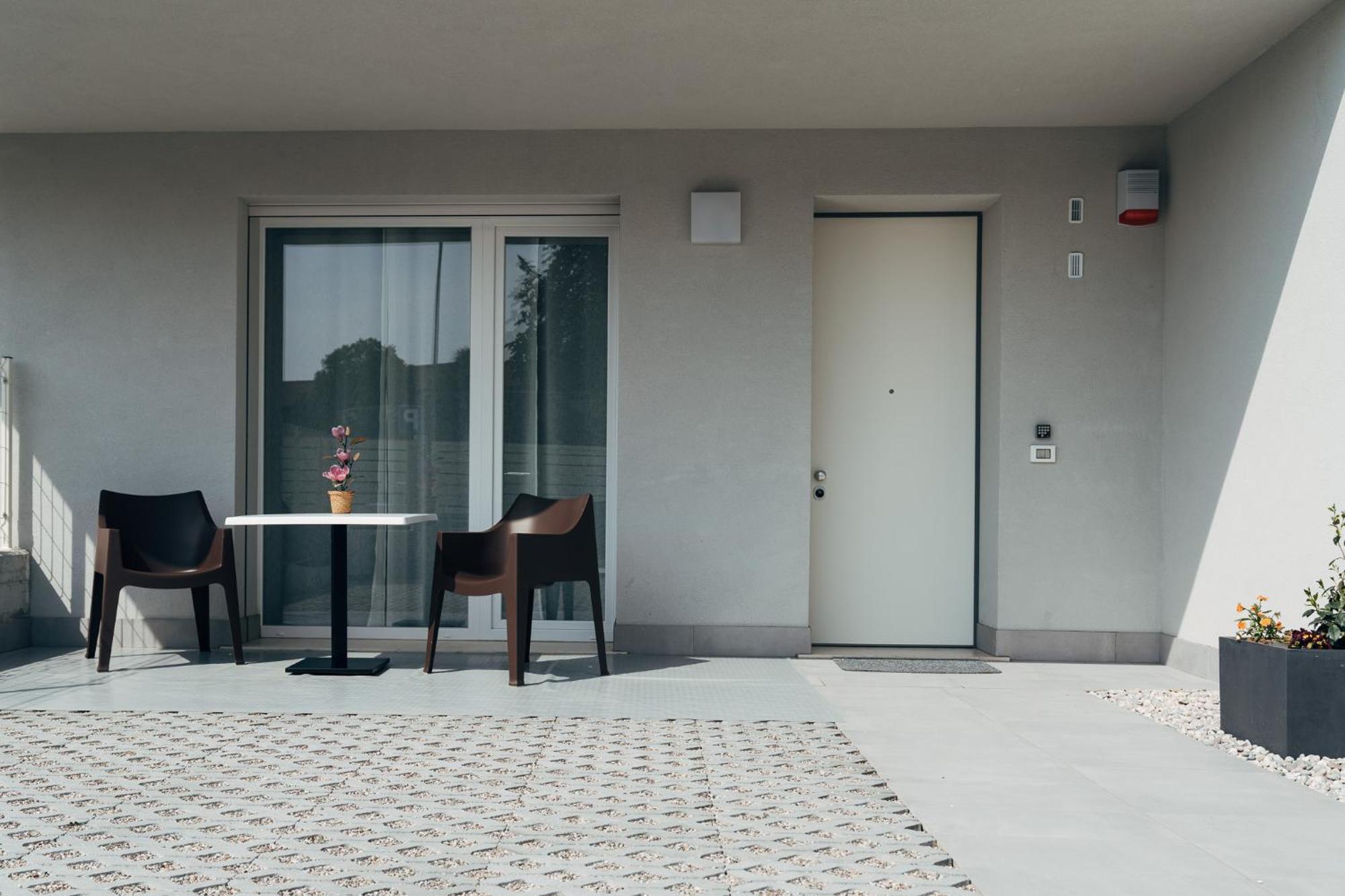 The Prince - Luxury Apartments With Pool Peschiera del Garda Exterior foto